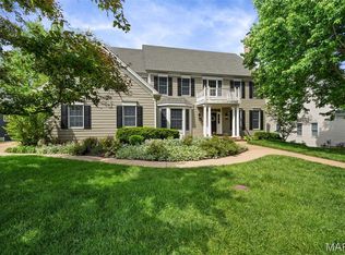 7 Flynn Forest Ln, Saint Louis, MO 63122