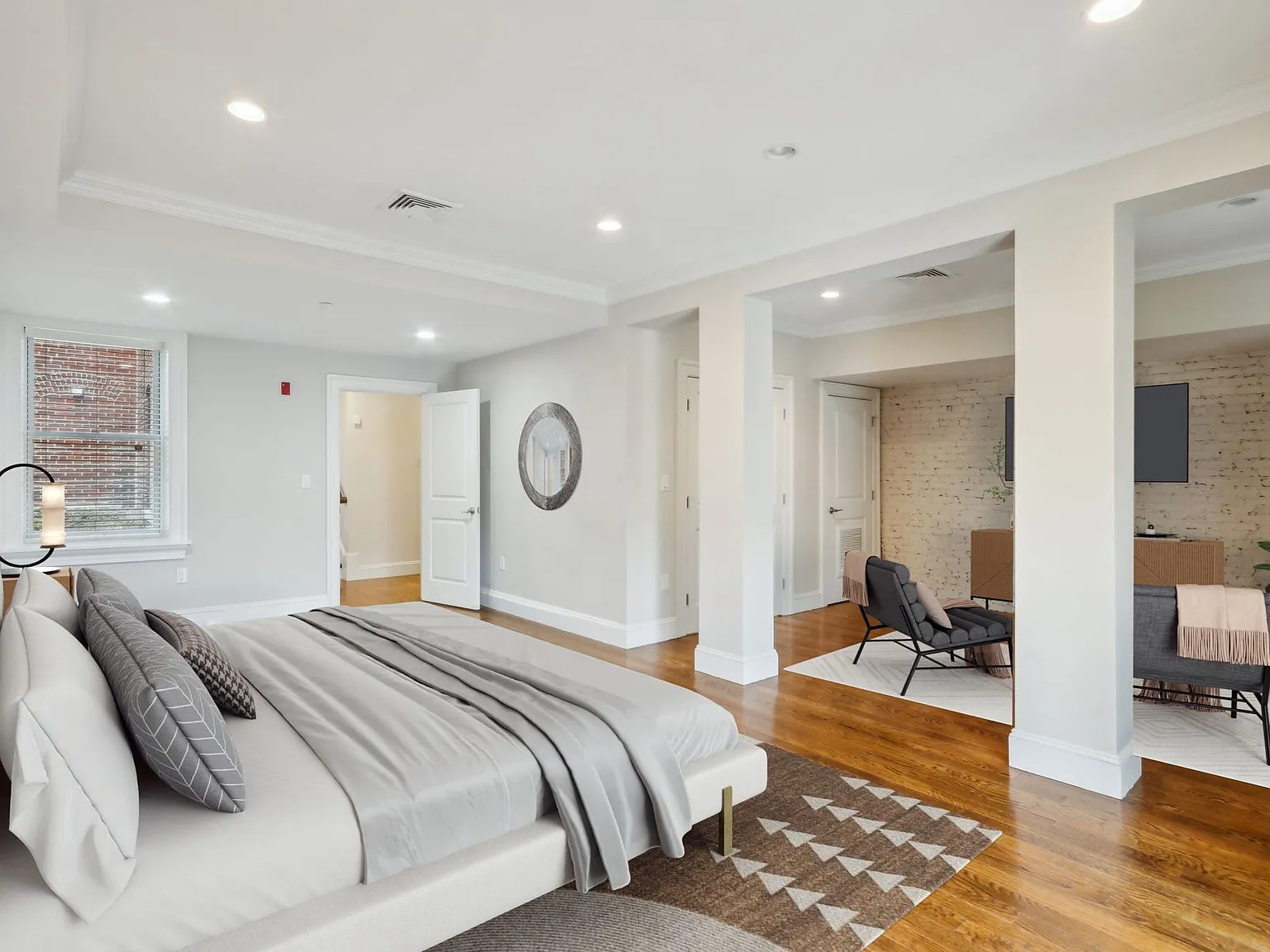 4 bed, 3252 sqft, $8,250 — Photo 3