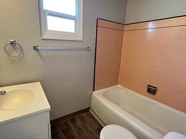 65 Caliente Street — Photo 7