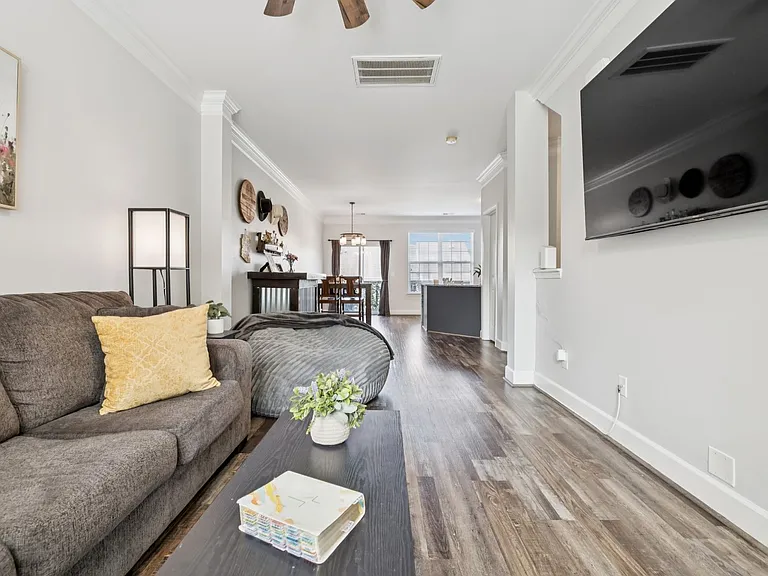 4705 Brighton Village Dr — Photo 5