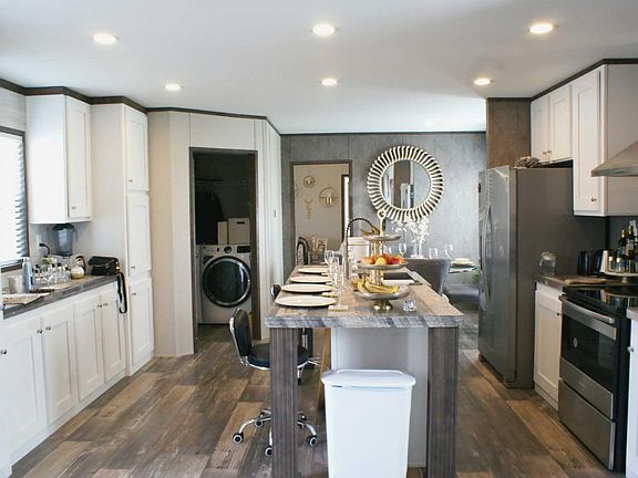 5th image of 501 Mesquite Rd