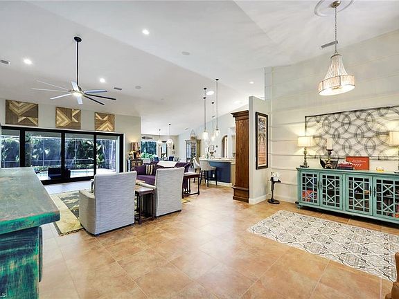 2nd image of 2039 Imperial CIR
