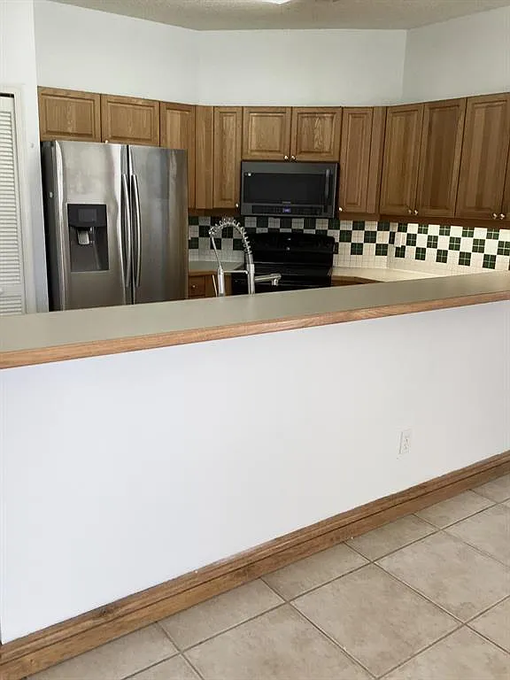 NW 2nd St, Pembroke Pines — Photo 4