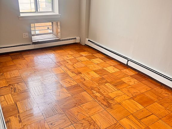 4th image of 14016 34th Ave #1113A