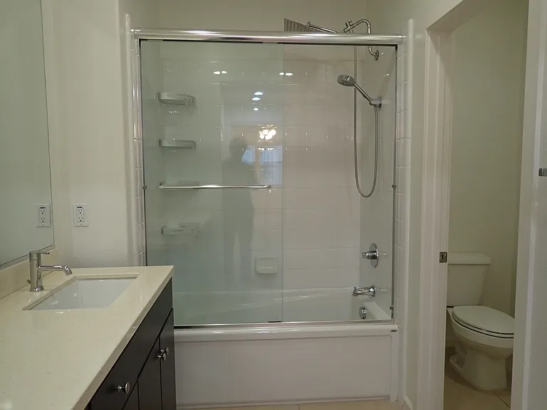 1112 El Paseo — Photo 12