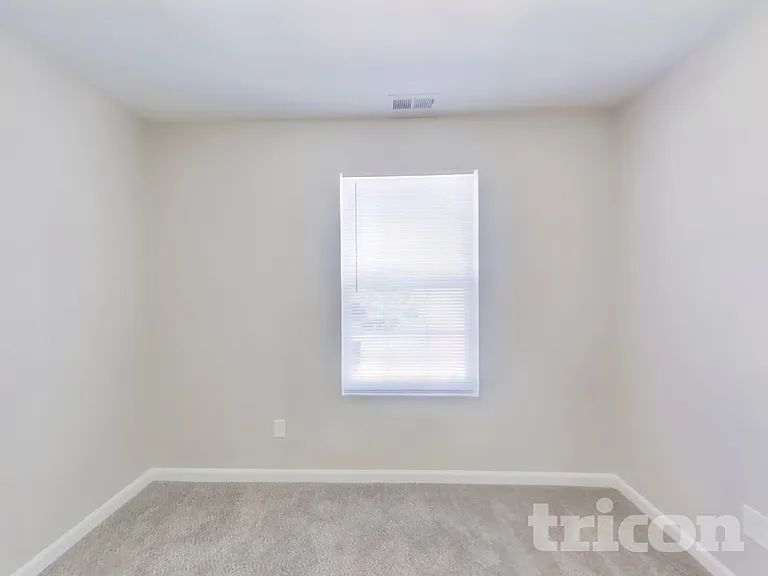 2337 Middle View Dr — Photo 13