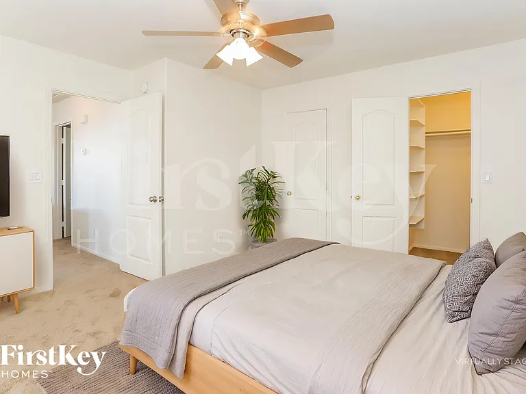 4333 Matinee Ave — Photo 9