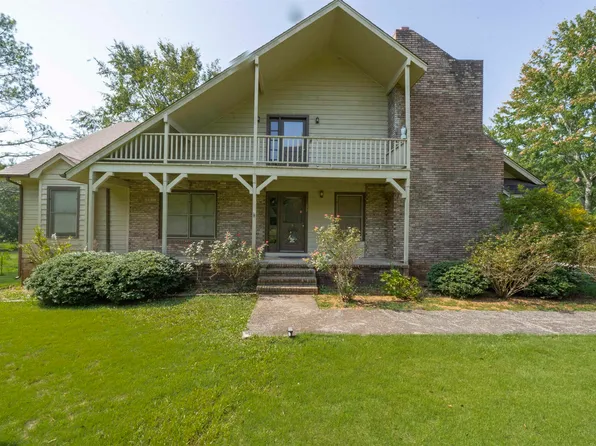 175 Creekside Cir, Talladega, AL 35160