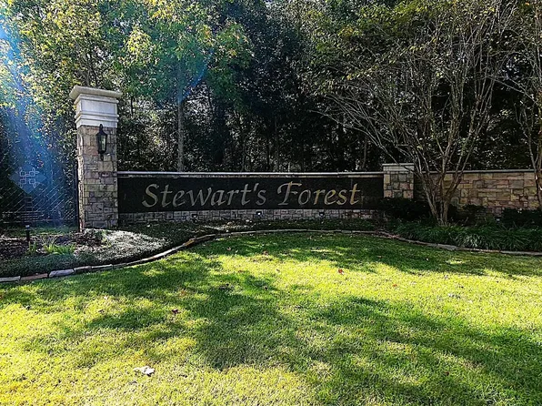 1013 Prescott Dr, Conroe, TX 77301