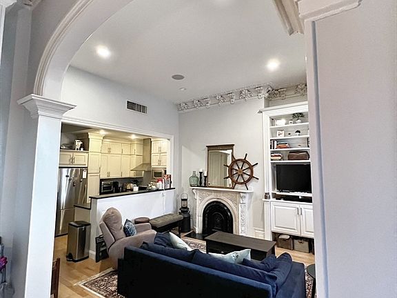 2nd image of 1670 Washington St APT 2