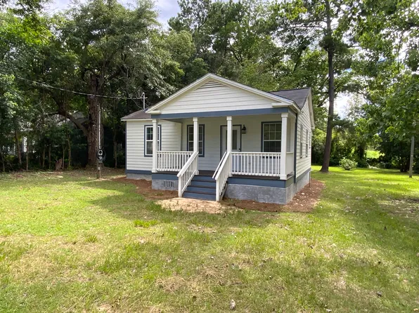1213 N Dawson St, Thomasville, GA 31792