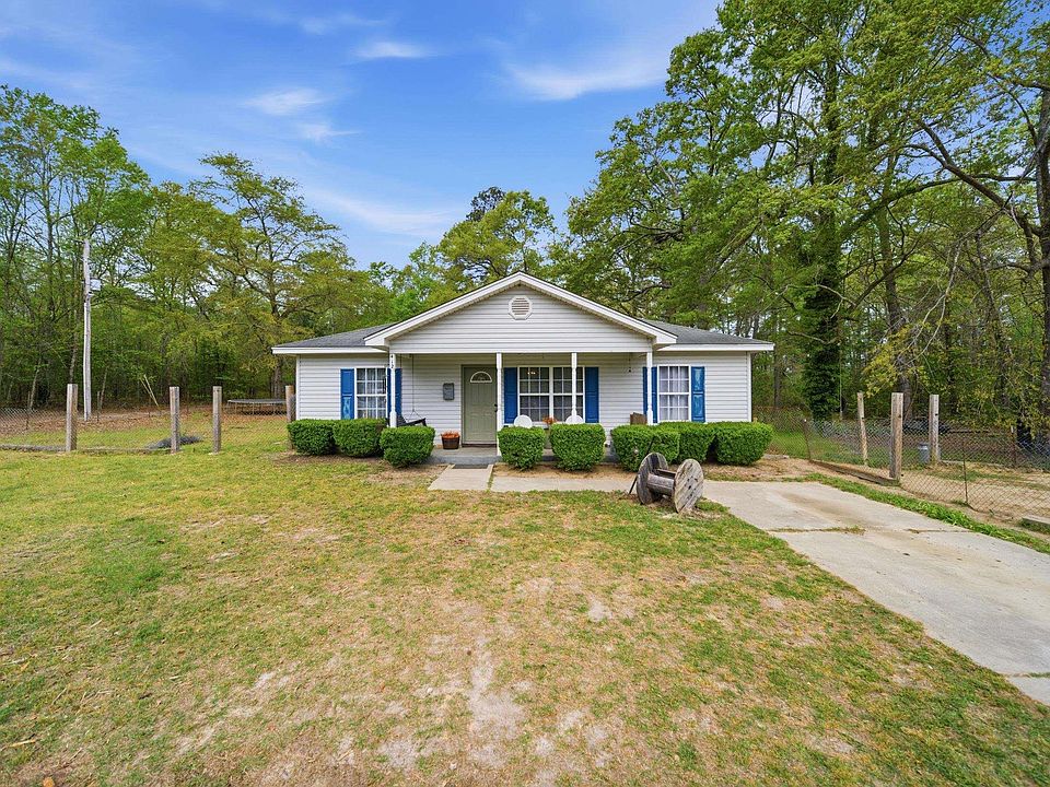 1st image of 412 Pond Bluff Rd