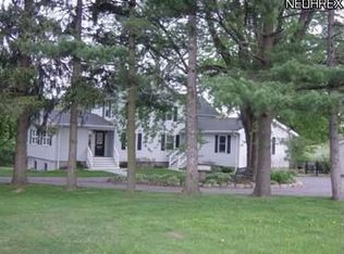3695 W Garfield Rd, Columbiana, OH 44408