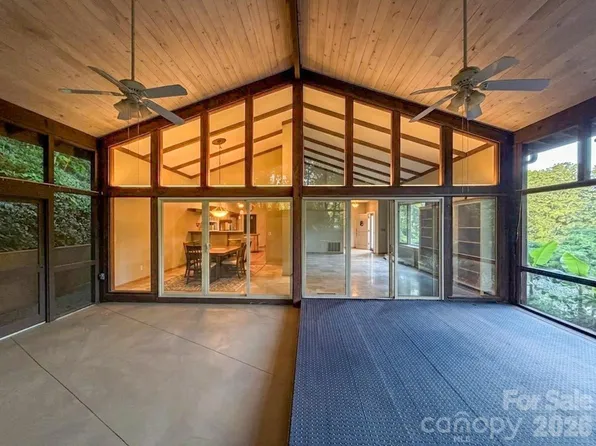 506 Country Club Rd, Tryon, NC 28782