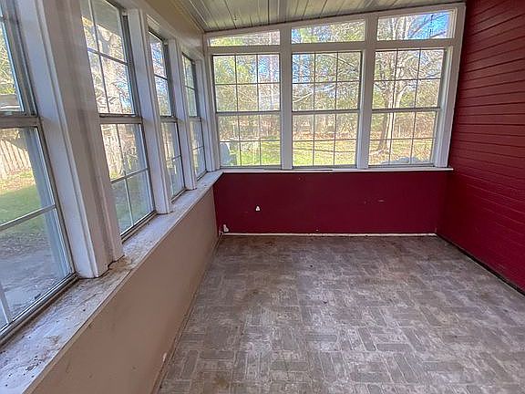 2nd image of 2975 County Road 1105