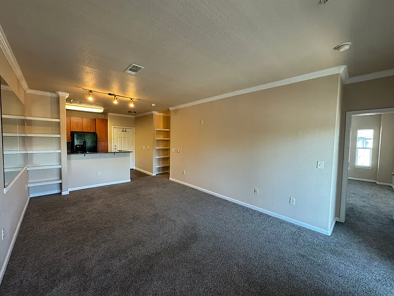 8434 Walerga Rd #332 — Photo 8