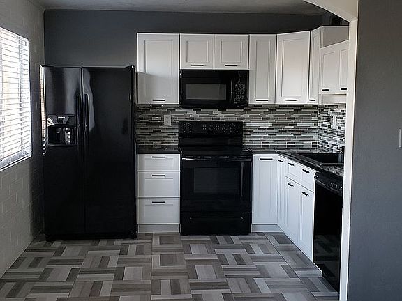 2nd image of 8030 E Broadway Blvd Unit 103