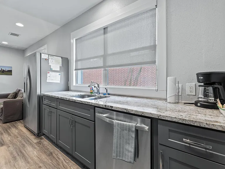 412 Drew St #2 — Photo 5