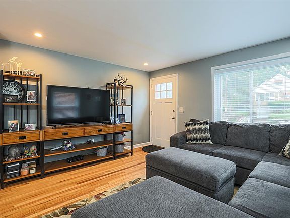 5th image of 2441 Saint Albans Ave