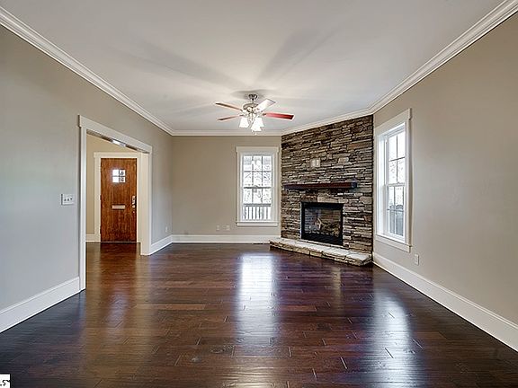 5th image of 12 Briggs Ave