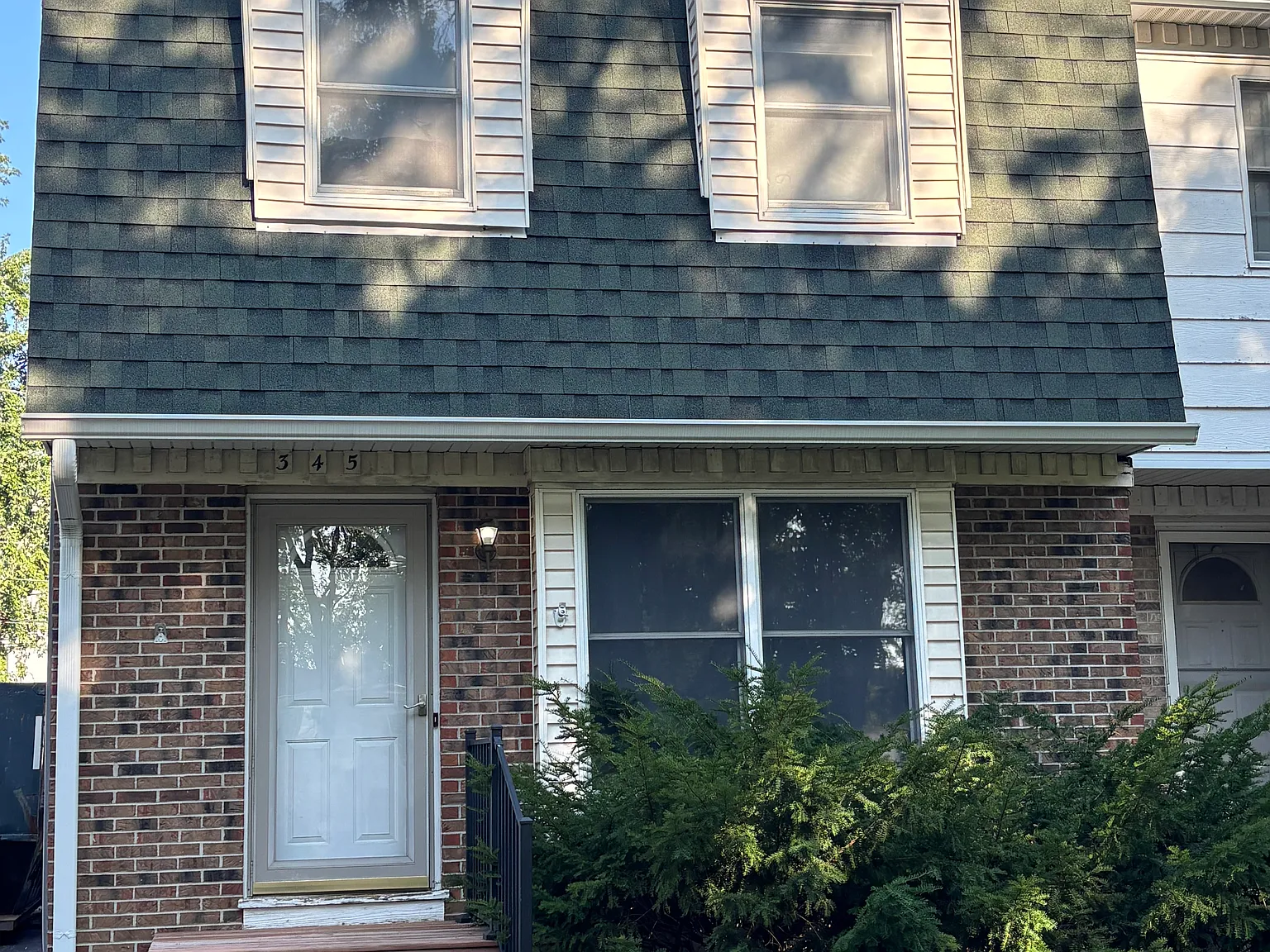 2 bed, 1.5 bath, 2000 sqft, $2,295 — Photo 1