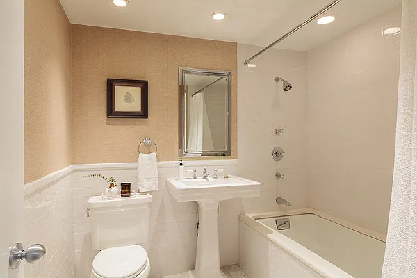 Sold by Nest Seekers International | media 7