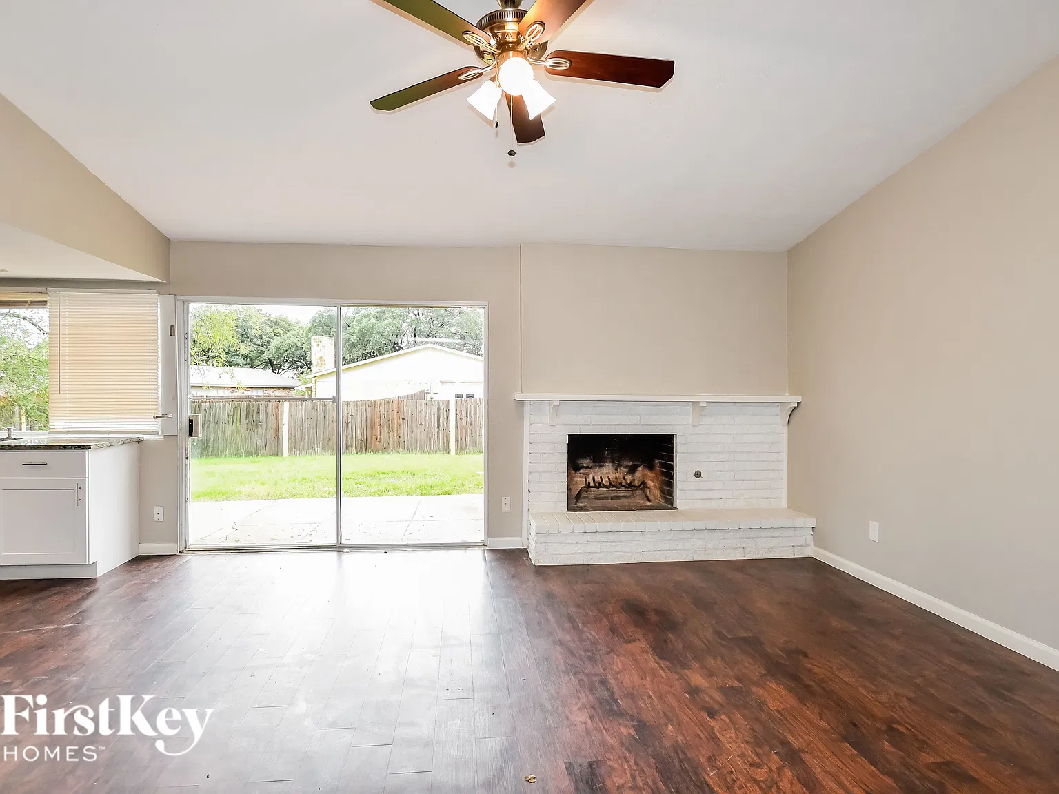 3 bed, 2.0 bath, 1612 sqft, $2,650 — Photo 3