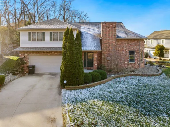 3560 E Oak Lake Dr, Pt Clinton, OH 43452