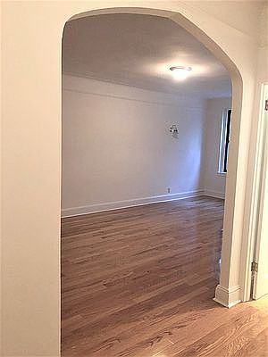 2nd image of 405 E 72nd St APT 3B