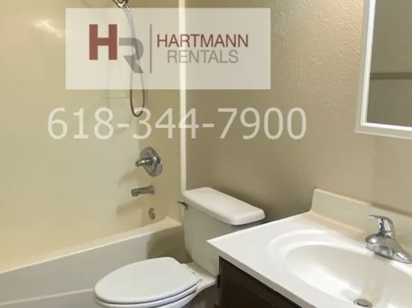 10 Cougar Dr., 10 Cougar Dr #A, Glen Carbon, IL 62034
