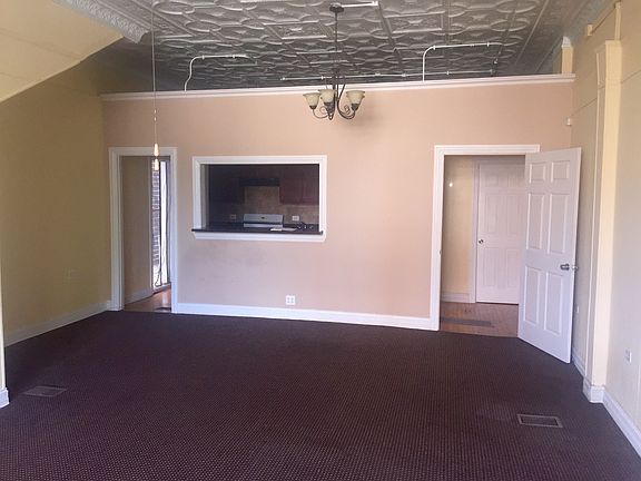 4th image of 1815 W Cortland St