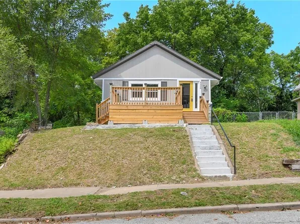 4526 Park Ave, Kansas City, MO 64130