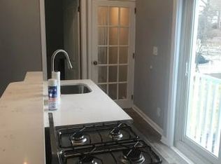 27 Howe Pl, Yonkers, NY 10708