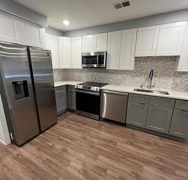 1416 Germantown Ave #8 — Photo 1