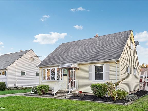 5th image of 15587 Muskingum Blvd