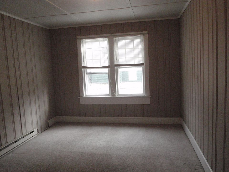 2nd image of 200 Cannon St APT 1B