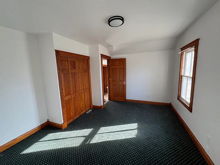 238 Pleasant St — Photo 19