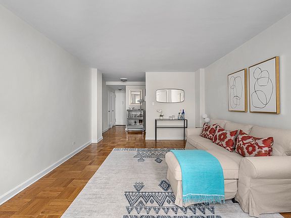 2nd image of 415 E 87th St APT 4A