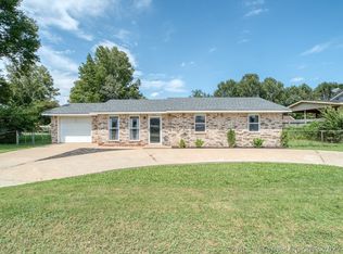 509 W 4th St, Tahlequah, OK 74464