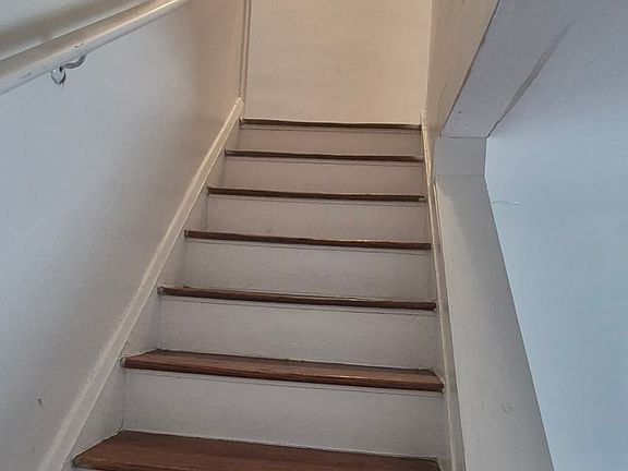 4th image of 511 Seagull Ave