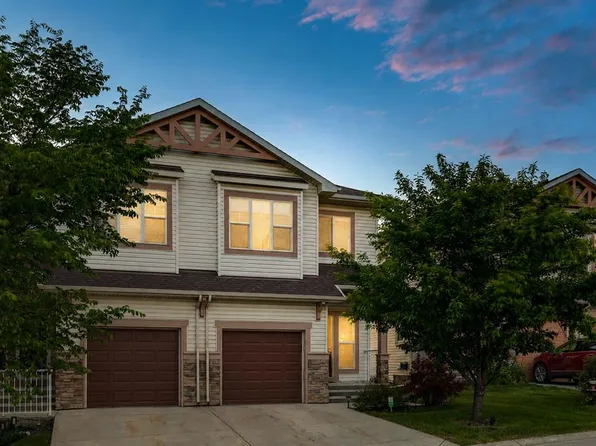 267 E Sunset Point, Cochrane, AB T4C 0K9
