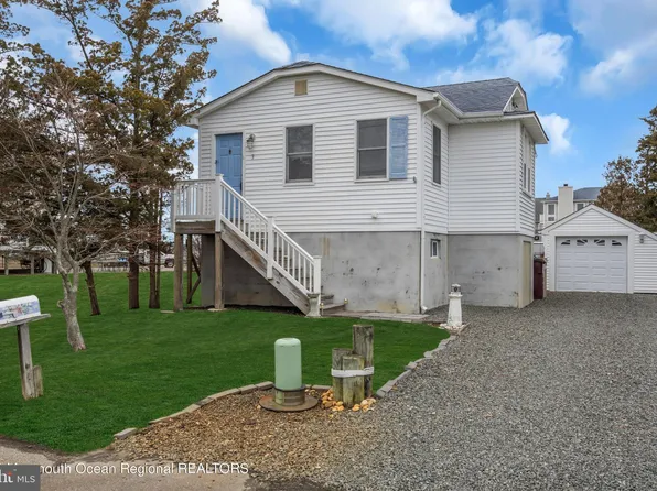 3 Oceanport Ave, Bayville, NJ 08721