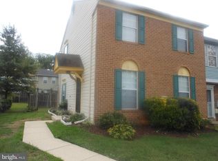 2813 Red Oak Ln, Lanham, MD 20706