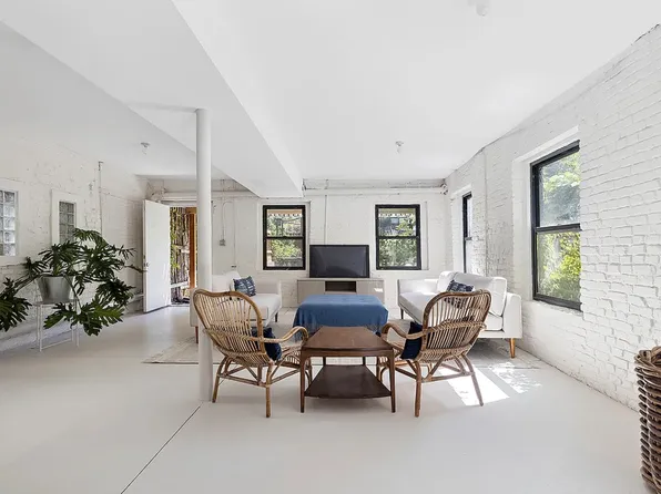 104 King Street image 9 of 28