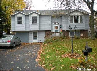 415 Idlewood Blvd, Baldwinsville, NY 13027