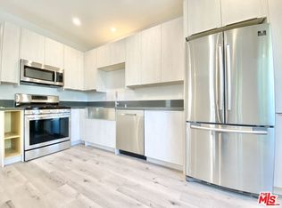 141 N Swall Dr APT 8, West Hollywood, CA 90048
