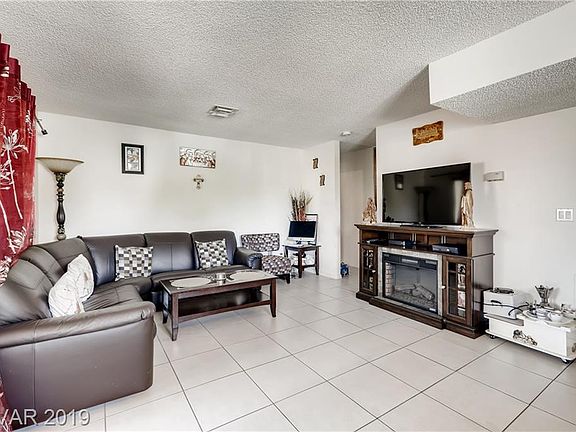 5th image of 4801 Nara Vista Way Unit 203