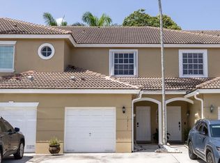 12171 SW 4th St, Pembroke Pines, FL 33025