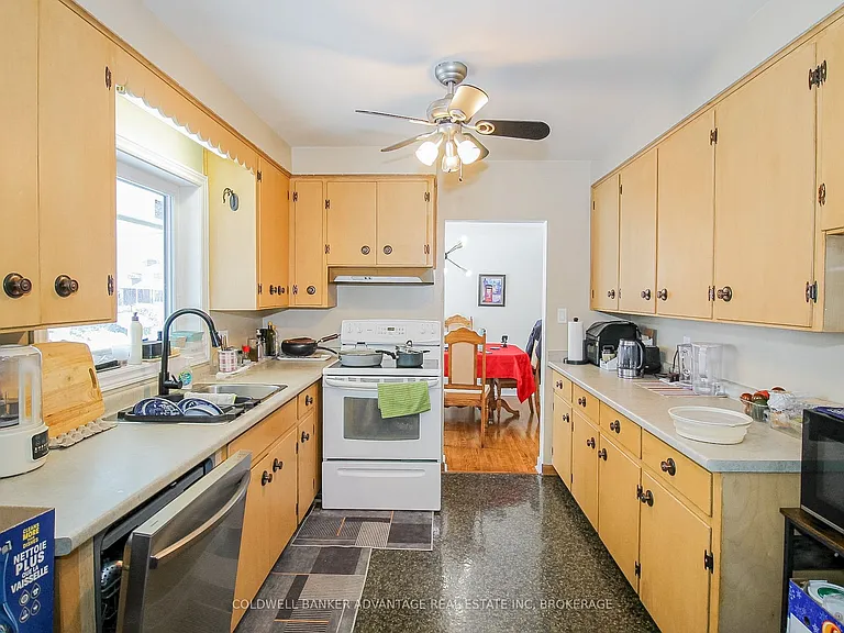 464 Fitch St — Photo 10