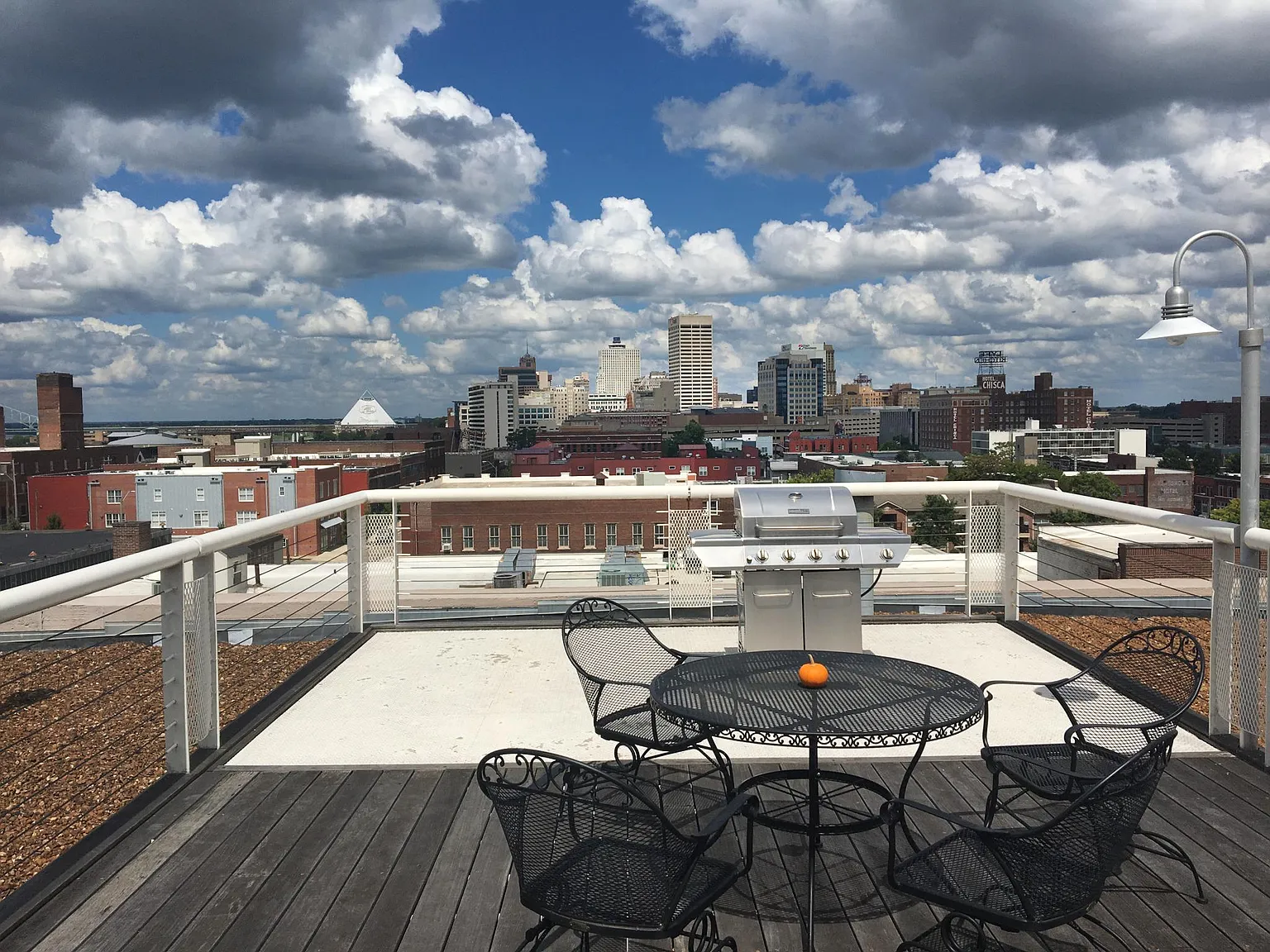 2 bed, 1149 sqft, $1,700 — Photo 1